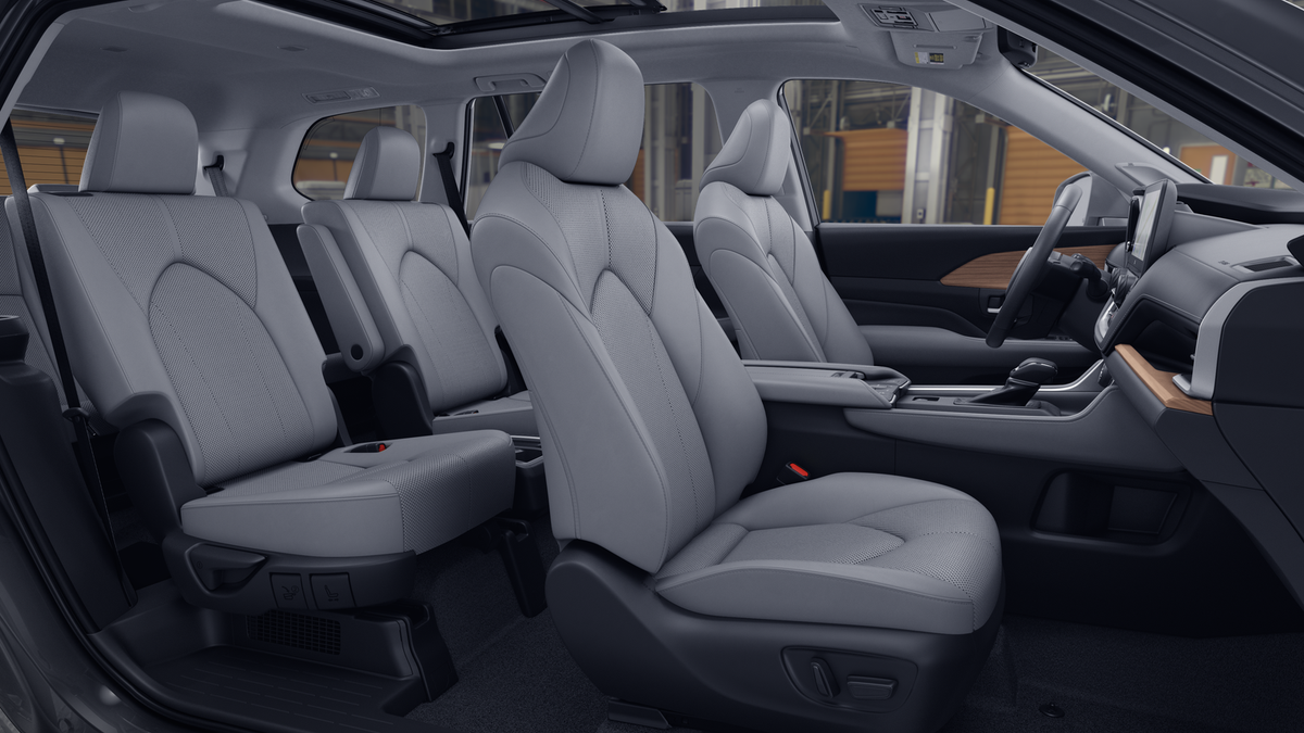 2026 Toyota Grand Highlander Hybrid Base