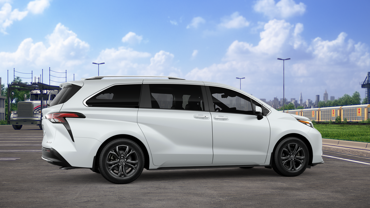 2026 Toyota Sienna Base