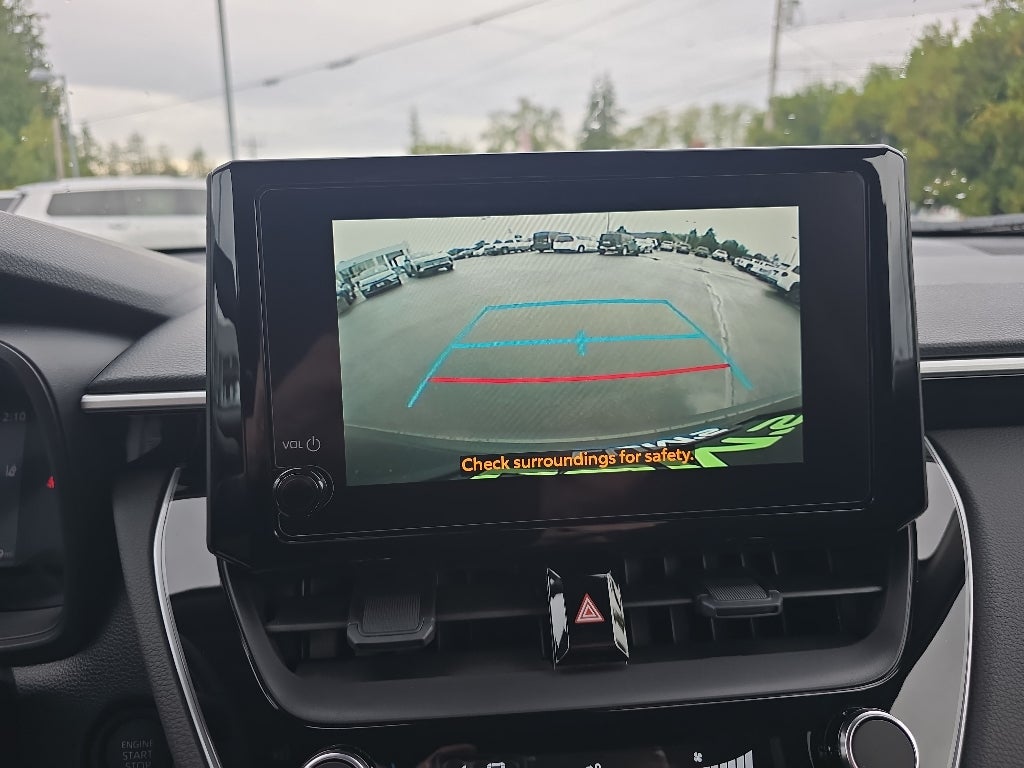 2026 Toyota Corolla Cross LE