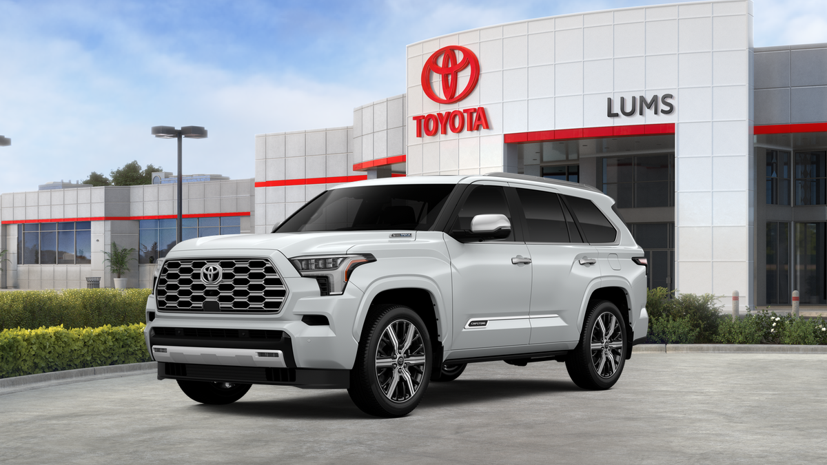 2026 Toyota Sequoia Capstone 4WD i-FORCE MAX Hybrid's photo