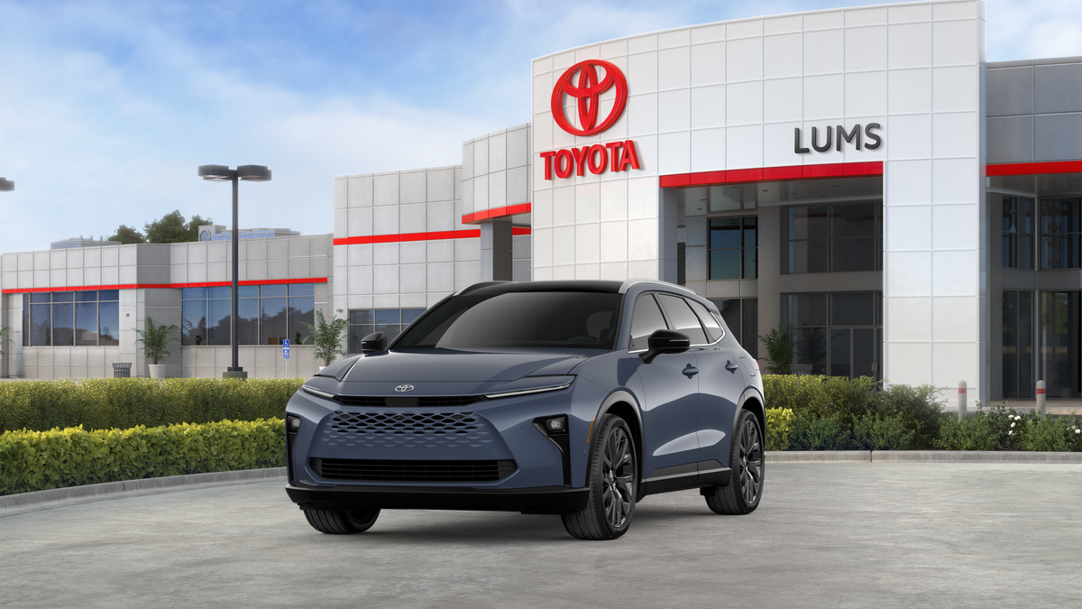 2026 Toyota Toyota Crown Signia Base