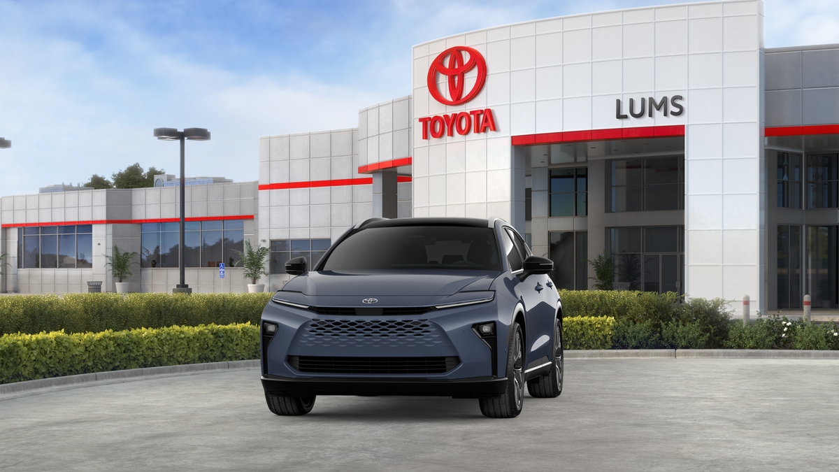 2026 Toyota Toyota Crown Signia Base