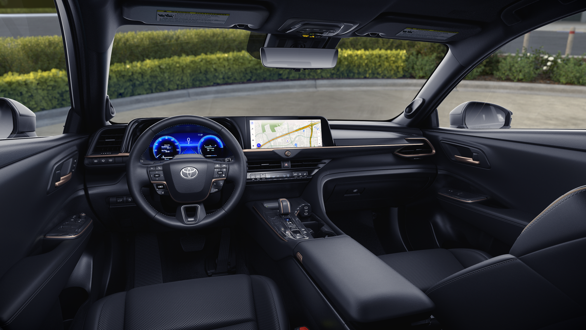 2026 Toyota Toyota Crown Signia Base