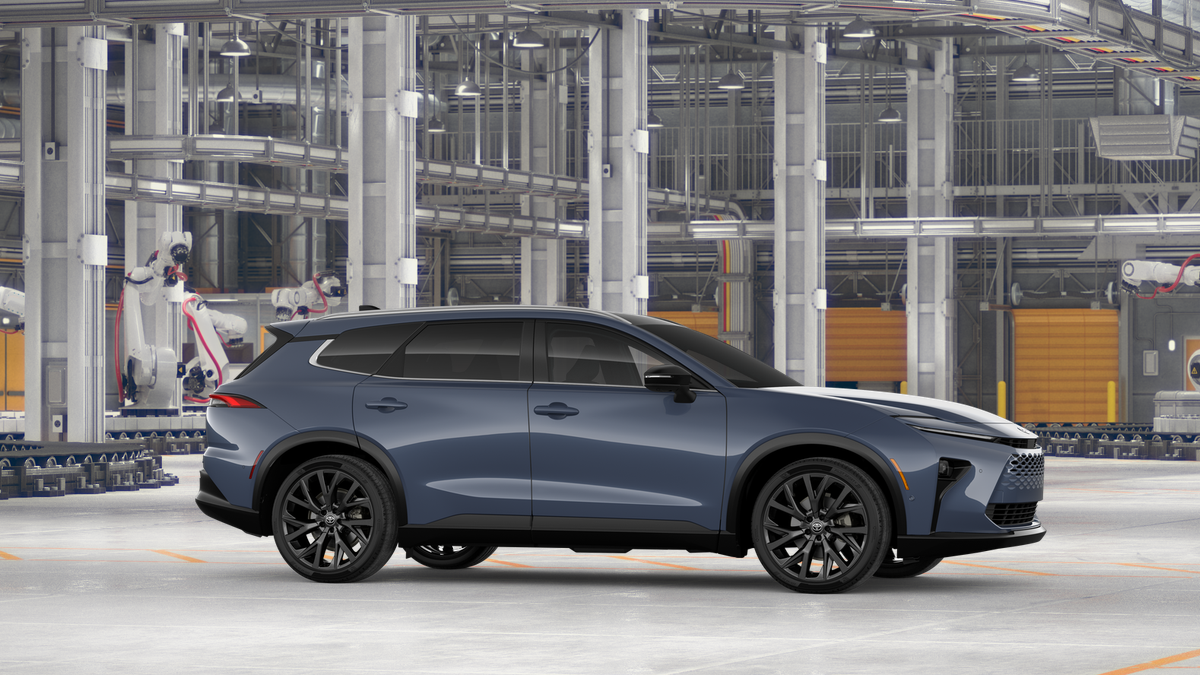 2026 Toyota Toyota Crown Signia Base