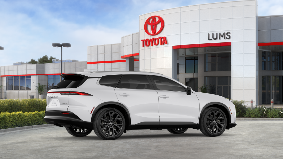 2026 Toyota Toyota Crown Signia Base