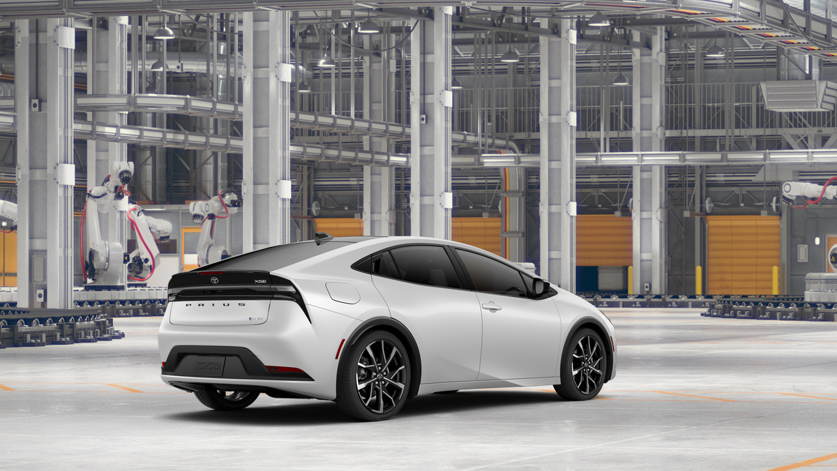 2027 Toyota Prius Plug-in Hybrid Base