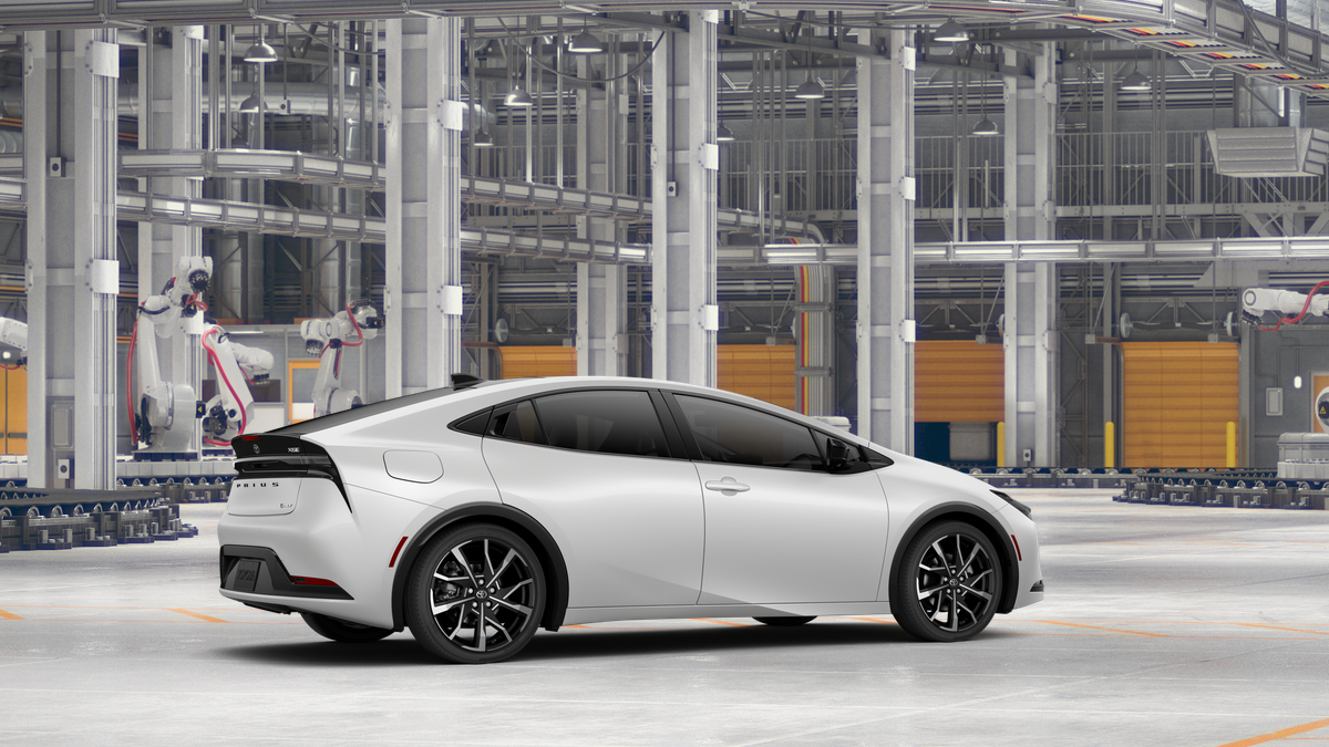 2027 Toyota Prius Plug-in Hybrid Base