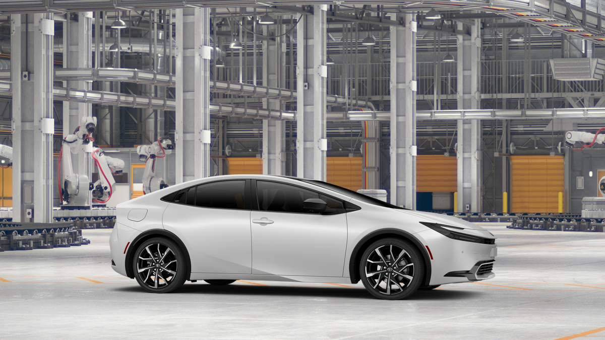 2027 Toyota Prius Plug-in Hybrid Base