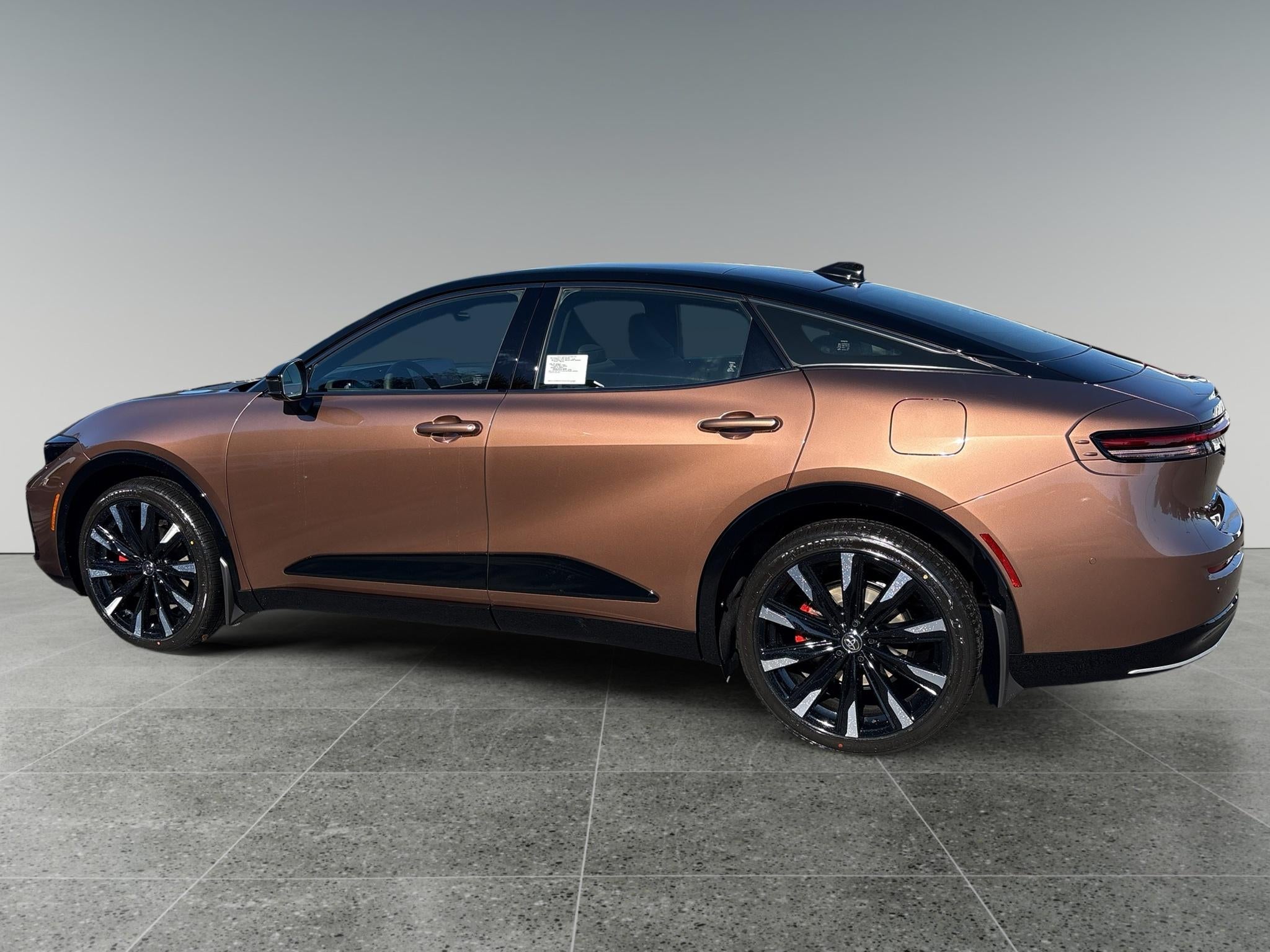 2027 Toyota Toyota Crown Platinum