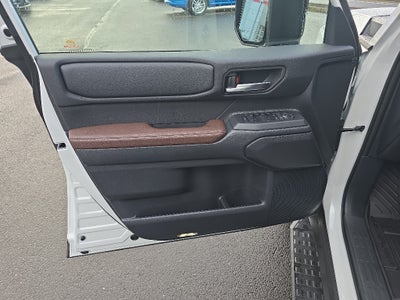 2027 Toyota Land Cruiser 4WD (Natl)