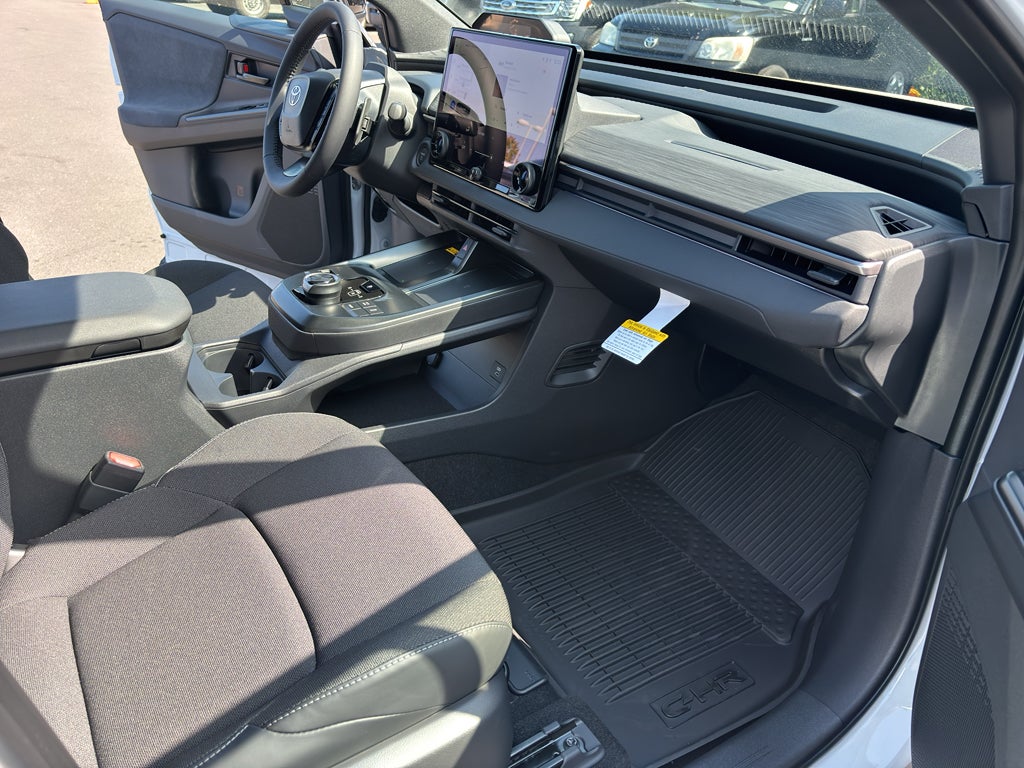 2026 Toyota C-HR SE