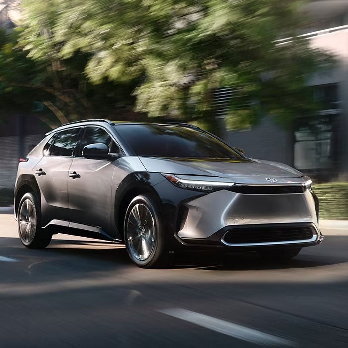 Lum's Toyota in Warrenton OR